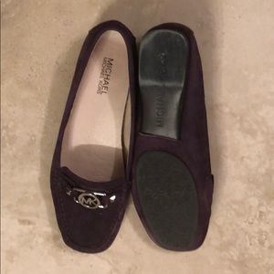 Michael Kora Hamilton plum purple size 9